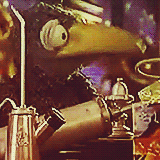 itsacrimescene:  cytharat: &ldquo;I’m on kids’ TV!&rdquo;  Show your