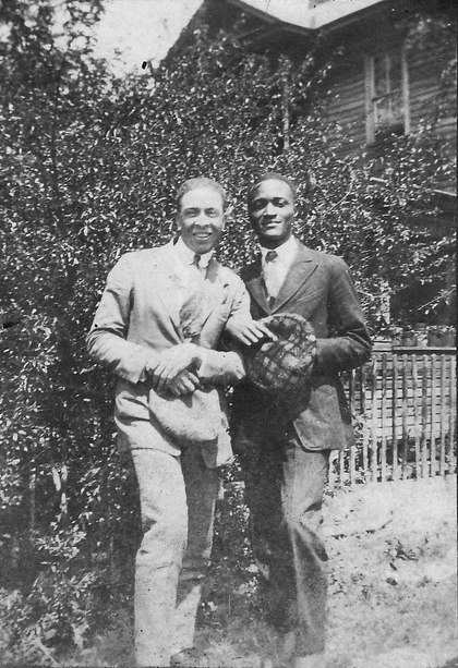 yeesindeed:  Hidden in the Open: A Photographic Essay of Afro American Male Couples