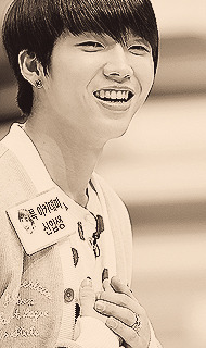 9128line: 9Pics of the Cuteness WooHyun 