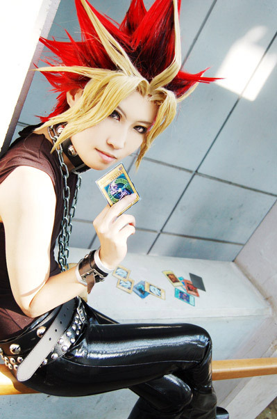 viewy2akill:  themetricmonster:  kidshade:  amixedreality:  patcheel:  cosplaydaily:  Yugi from Yu-Gi-Oh!    whoa they actually pulled the hair off sick  WOOOOOOOOOOOOAAAAAAAAAAAAAHHHHHHHHHHHHHHHHHHHHHHHHHH!  They pulled off one of the most difficult