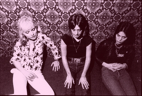 visionsofskins:  iammardysbum:  sugarbonesofmaycherrie:  Debbie Harry, Suzi Quatro & Joan Jett  this photo is so perfect I think I’m crying  bby.