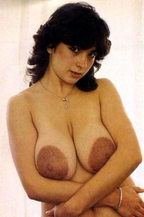 Sex bustylovertits:  Really HUGE Areolas !!!!! pictures