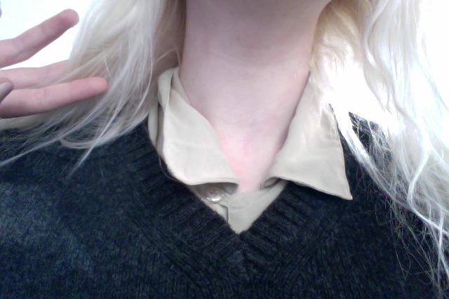 pale-0rgasm:  bodyelectricm:  Pale Bitch ♡  motherfucker pale blog