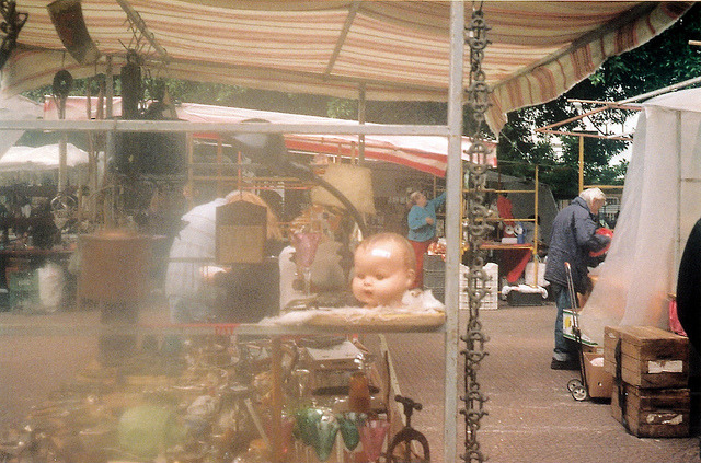 buenosairesby:  San Telmo by Gijlmar on Flickr.Via Flickr: Máquina Olympus Trip