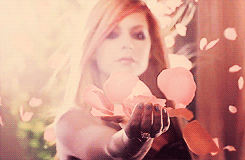 Avril Lavigne Philippines | Online since 2010!