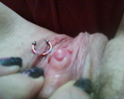 outlaws-little-freak:   My new piercing ;)
