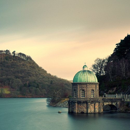 exterra:  Wait, one minute (by martinturner) 