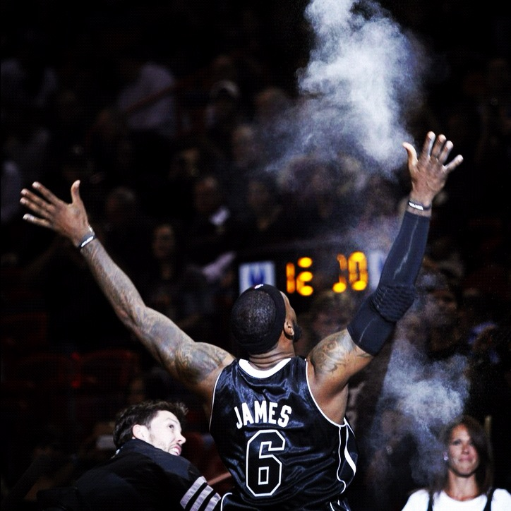 ballamouse:  All Black Everything!!!! 