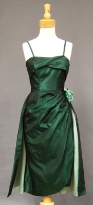 omgthatdress:  Dress Emma Domb, 1950s Vintageous 