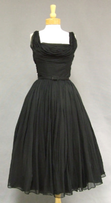 omgthatdress:  Dress Emma Domb, 1950s Vintageous 