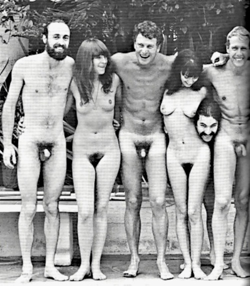 http://nudevintage.tumblr.com/post/16428585557