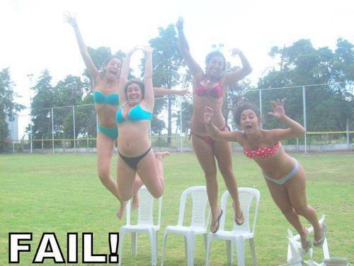 Olha que legal a foto delas pulan... OMG!!