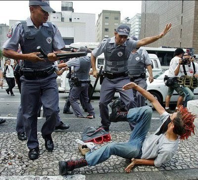 guerreiros-na-missao:  Jesus eu sonhava em ser policial, pra trazer a paz, mas descobrir
