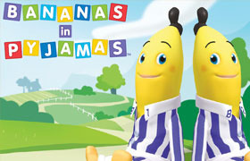 im-sorry-icantbeperfect:  jonasbrosflawless:   BANANAS EN PIJAMAS CUANDO ERA NIÑA        BANANAS EN PIJAMAS AHORA       Esta viendo la tele y de repente veo esto de los bananas en pijamas animado ._. Pff era mucho mejor como antes :L  dhasdjasdjaghs