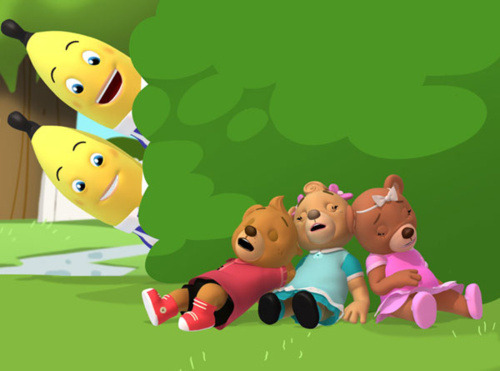 im-sorry-icantbeperfect:  jonasbrosflawless:   BANANAS EN PIJAMAS CUANDO ERA NIÑA        BANANAS EN PIJAMAS AHORA       Esta viendo la tele y de repente veo esto de los bananas en pijamas animado ._. Pff era mucho mejor como antes :L  dhasdjasdjaghs