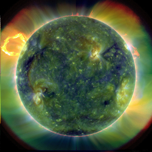The Green Sun: A full-disk multiwavelength extreme ultraviolet image of the sun taken by SDO on Marc