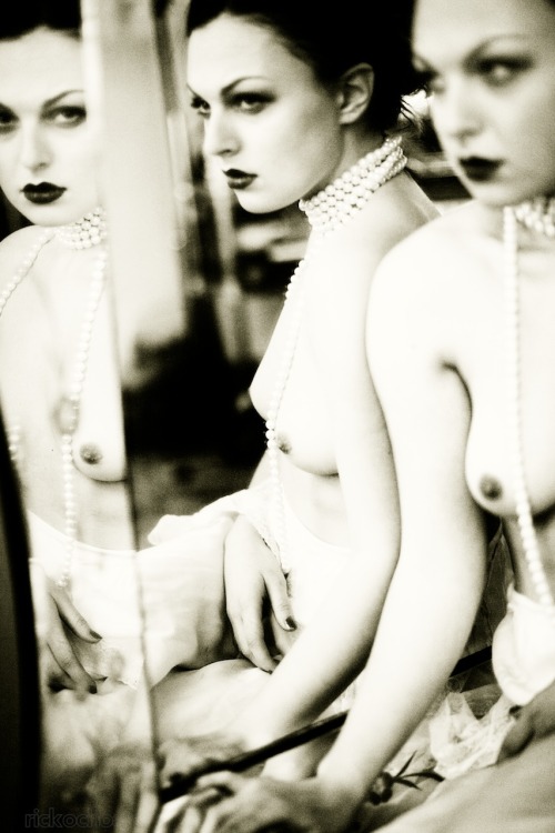 transientrandom:  she came from further 
