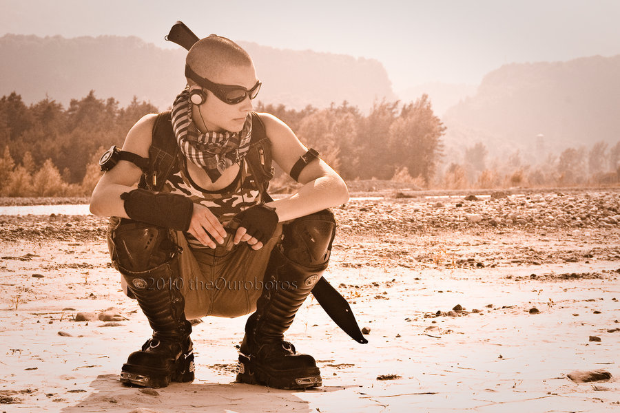 cyborggoth:  falloutgallery: Wasteland Wanderer by The Ouroboros 