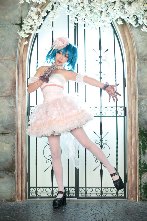 vandariwuuuuutcosplay:  Character: Ranka Lee Anime/Manga series: Macross Frontier Cosplayer: Tomia O