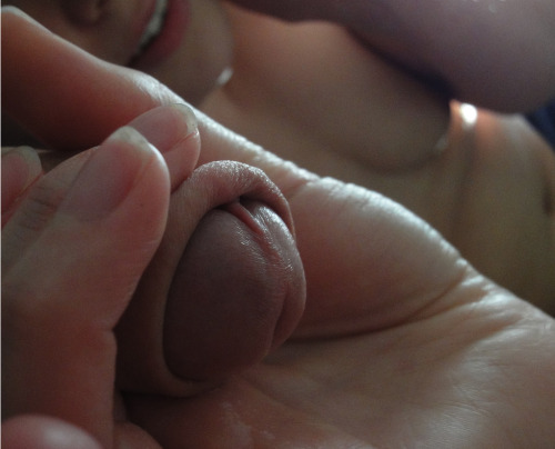 uncut / in her hand