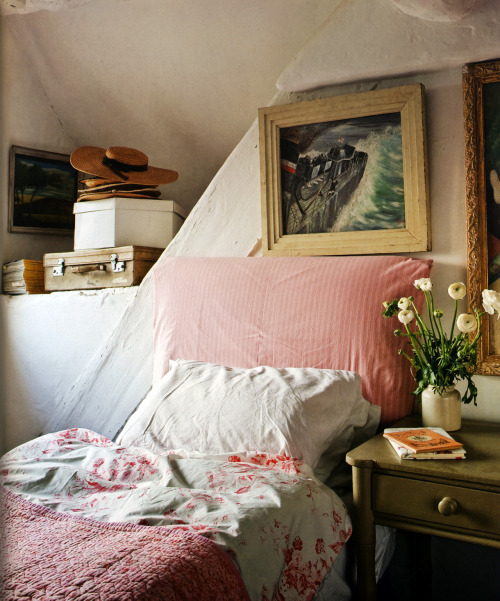 thisivyhouse: Old whitewashed walls