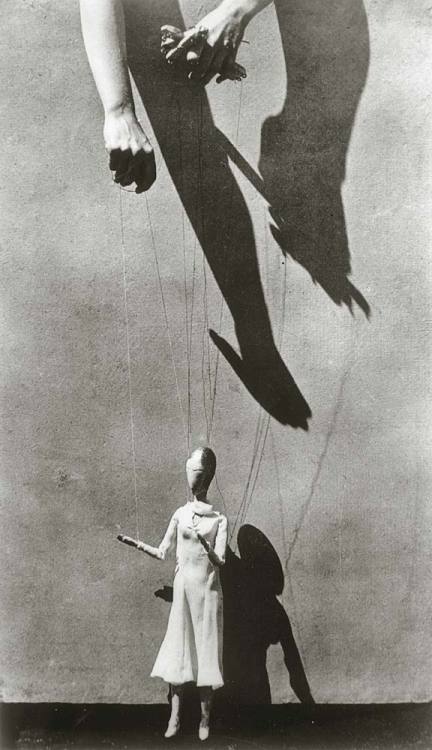 lara-michelle:And do you ever wonder by Tina Modotti 