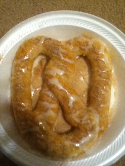 My cinnamon roll pretzel, ayee