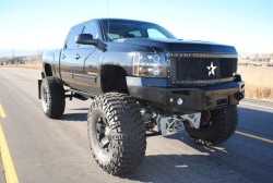 realmuddytires:  rims are weird but truck is sexy as fuck nonetheless  