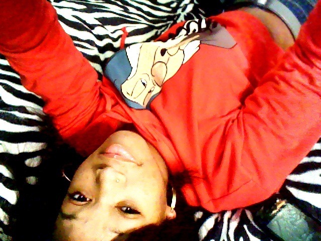 omsmiley:  http://omsmiley.tumblr.com/ 