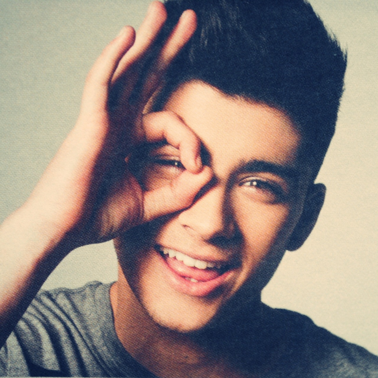 ofuckitbechaas:  He’s so ugh. Omfg. Hi future husband. 