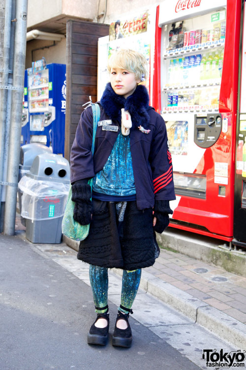 Blonde hair &amp; Macaronic cable knit skirt in Harajuku.