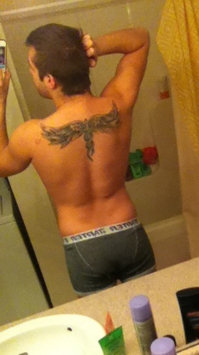 deadlyflashesofgreen:  I forgot how good these undies look on me. 
