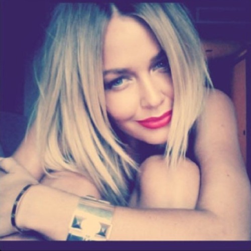 cinnamonandsex:  lara bingle 