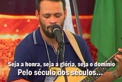 Tava ouvindo essa música nesse instante :OO Gloria a Deus