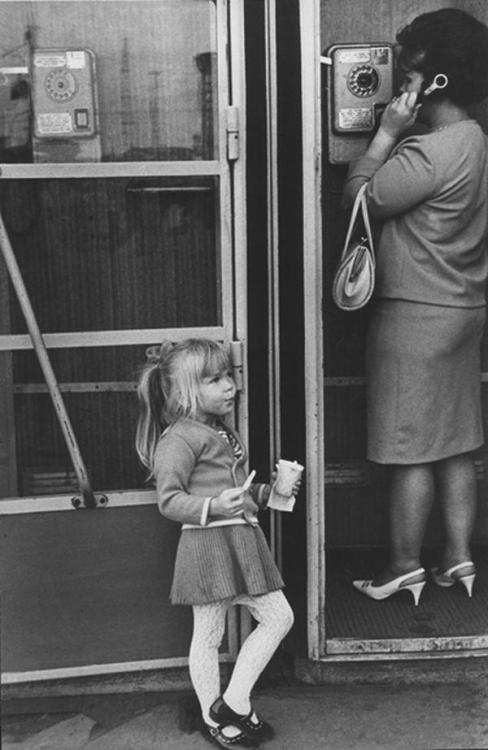 firsttimeuser:Nina Sviridov and Dmitry Vozdvizhensky have machine. Moscow. 1969