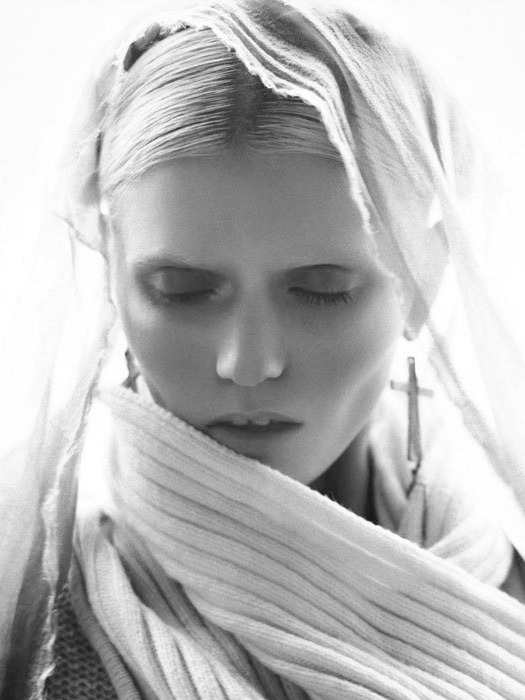 fyabbeyleekershaw:  Numéro France #126 September 2011 