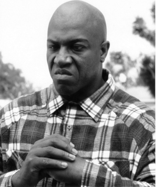 we-all-live-underground:  How much you got on my 40 homie 