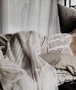 smelloforanges:  Natalia Vodianova for Vogue
