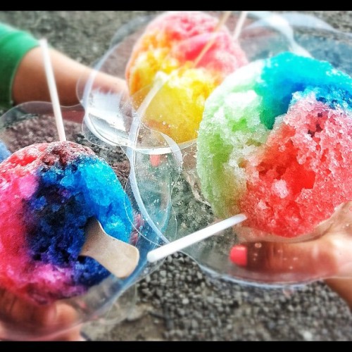 Day 26. Color. #30dayphotochallenge #photoadaychallenge #hawaii #shaveice (Taken with Instagram at M