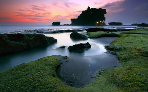 Bali Icon - Pura Tanahlot by tropicaLiving - Jessy Eykendorp on Flickr.