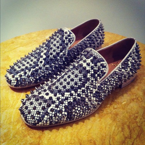 pretty-nigga:  deeperthanappearance:  yvessaint:  Snake Skin Louboutin  Woah  siiiick 