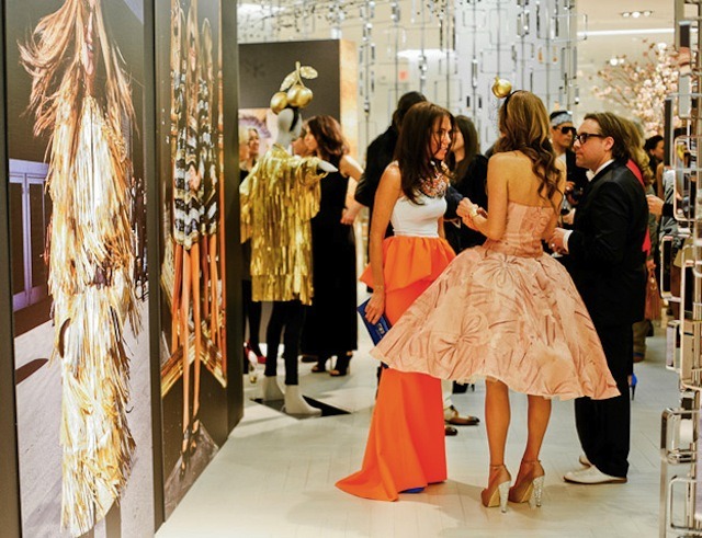 strawberry-sunday:  Anna Dello Russo at Jil Sanders 