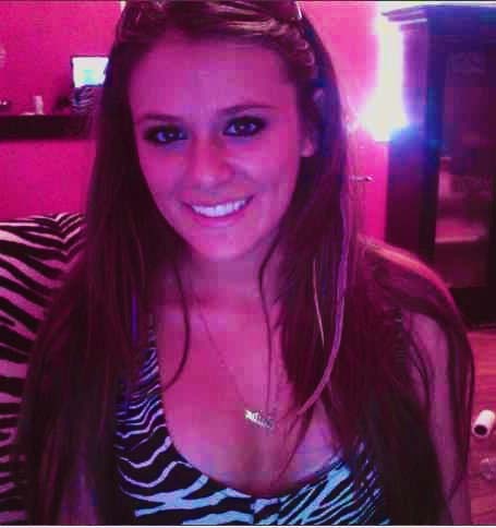  Caitlin~♥ 