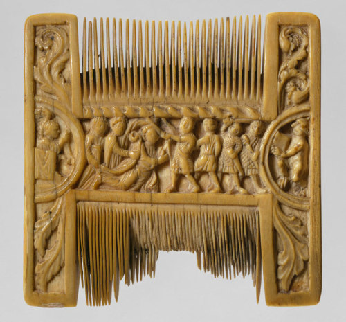 homoarchaeologicus:Ivory liturgical comb, ca. 1200–1210, Britain.Liturgical combs were used in