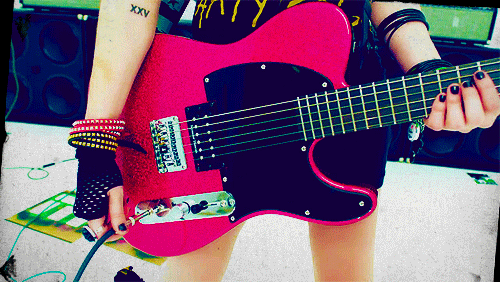 avrilismylavigne:  *————————*