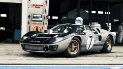 givemecars:  Ford GT40 (by Sven A) 