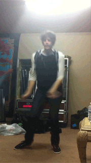 mycatlovesgreendayandilovemycat:panicatthedisco: Ever wonder what Dallon does to warm up for shows?D
