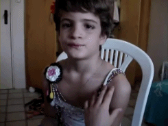 Minha mãe deveria trabalhar no FBI porque tudo que eu faço de errado ela descobre