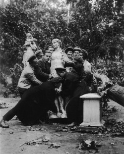 Volunteers restoring order in the Summer Garden after the September flood, St. Petersburg, 1924. Photo by Viktor Bulla.   