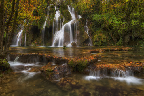 by Philippe Saire on Flickr.Cascade des Tuffs in Jura mountains, France.